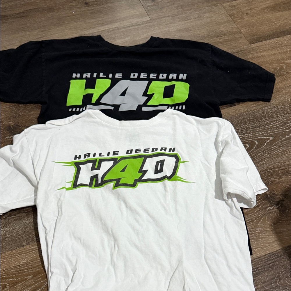 woman Hailie Deegan set of 2 Graphic T-Shirts - Black and White